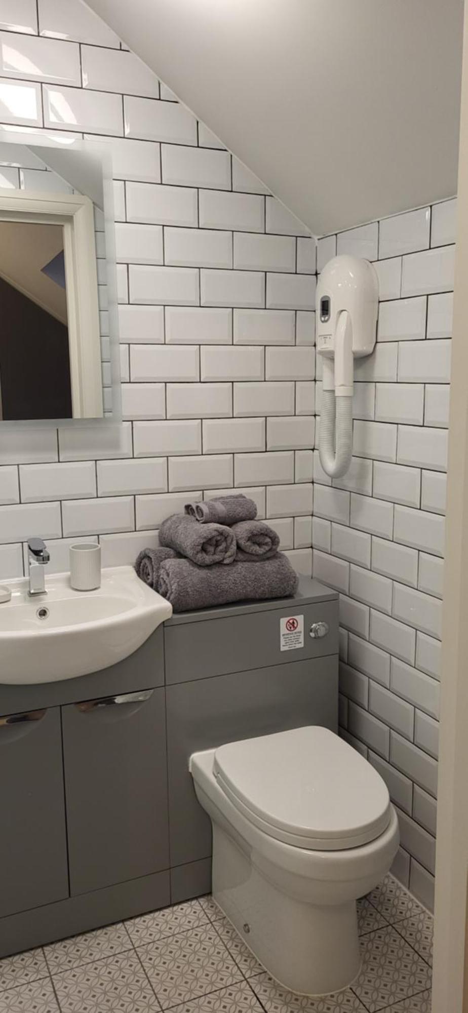 Sands House - Luxury Modern Studios With Secure Parking In Epsom, Surrey Ruang foto