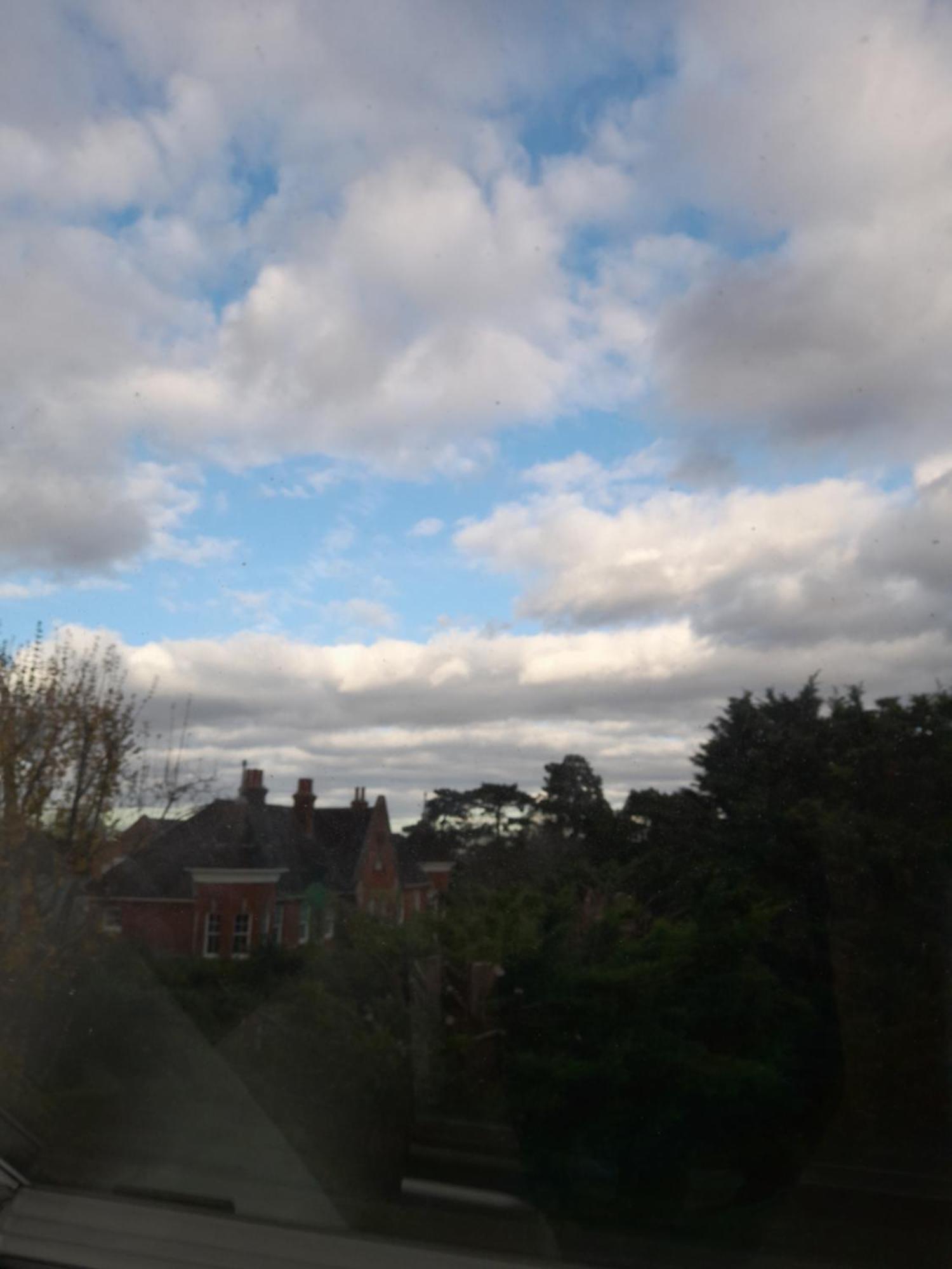 Sands House - Luxury Modern Studios With Secure Parking In Epsom, Surrey Ruang foto