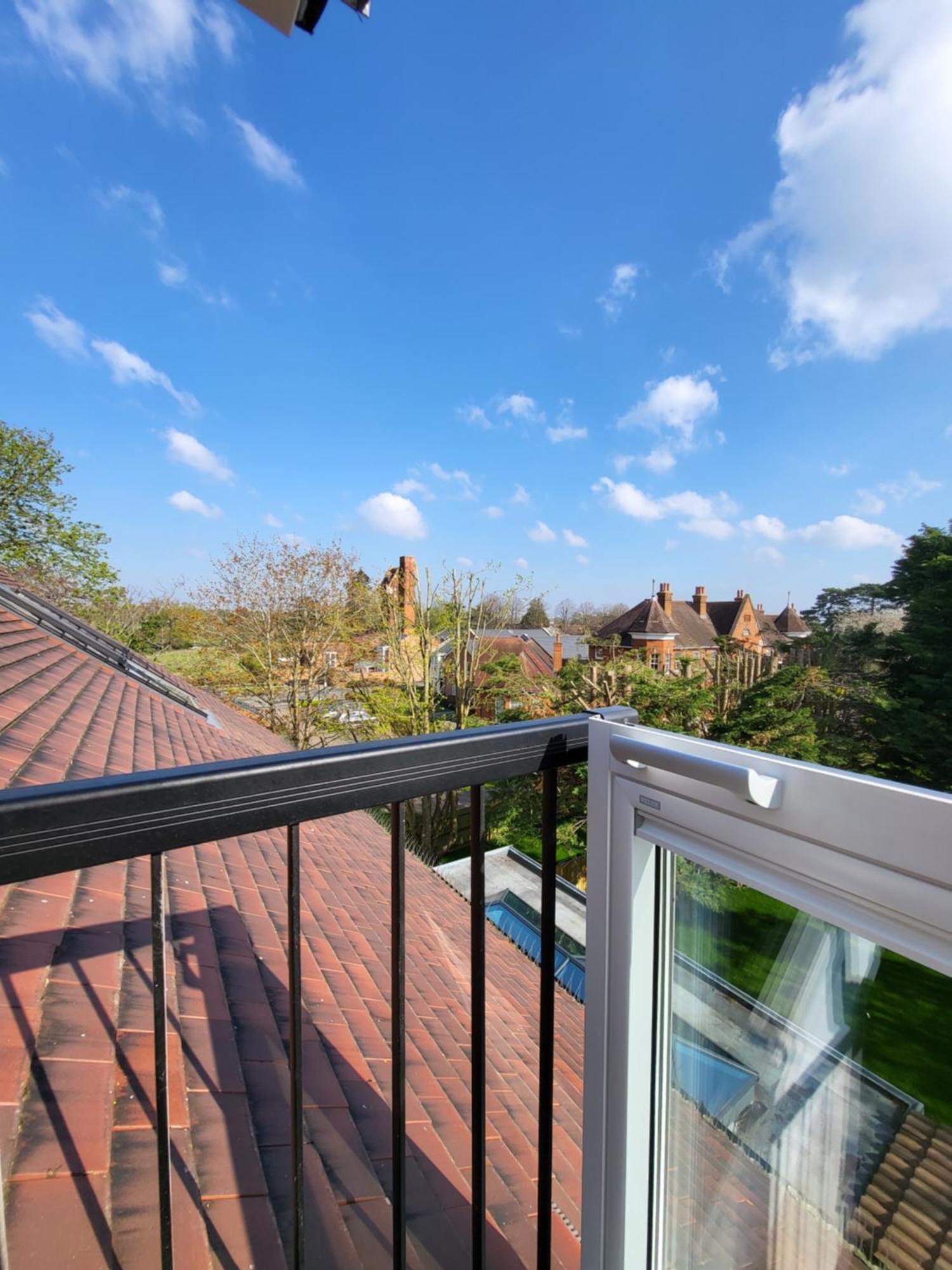 Sands House - Luxury Modern Studios With Secure Parking In Epsom, Surrey Ruang foto